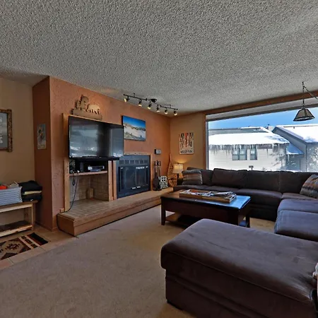 A11 Snowblaze Athletic Club Condo